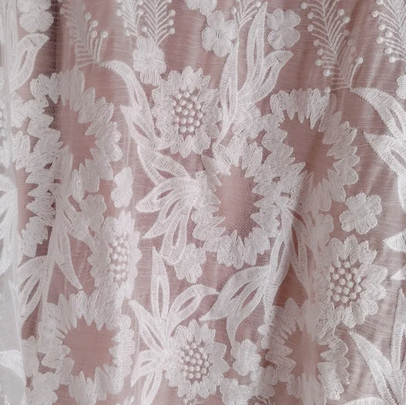 Badgley Mischka Soft White Sheer Lace Mini Dress With Nude Dress Slip - Picture 5 of 8